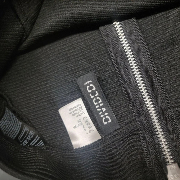 H&M  Divided Skirt - Picture 5 of 5